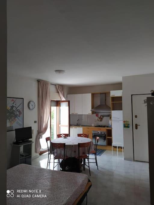 Bilocale Centrale Vicino Al Mare Agropoli Extérieur photo